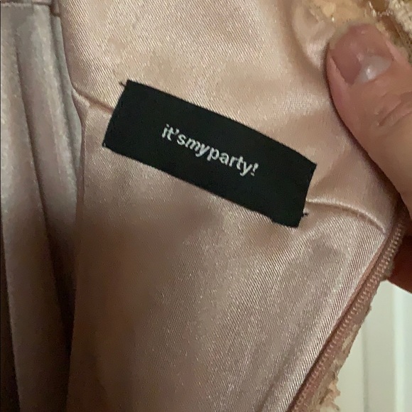 Beautiful elegant Mauve pink evening gown . - Picture 7 of 11